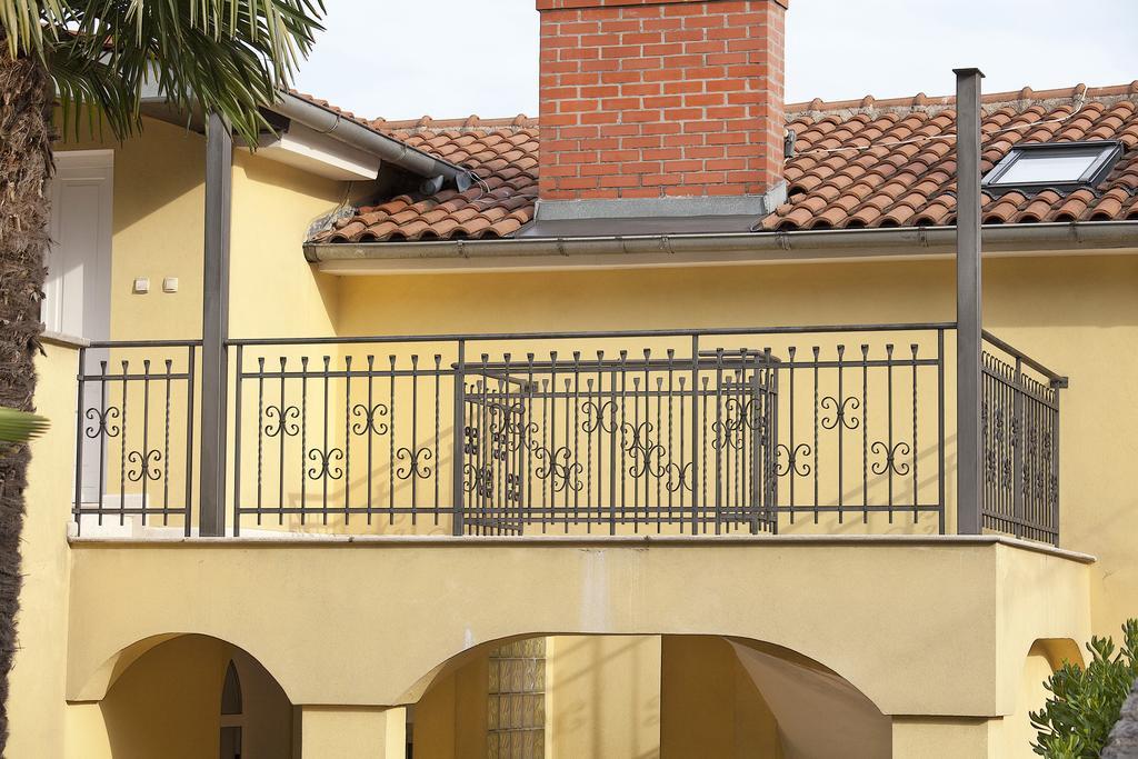 Apartments Hortensia Opatija Exterior foto
